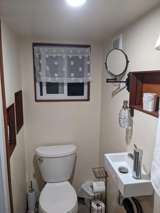 Country Cottage In Papa Bay Екстериор снимка
